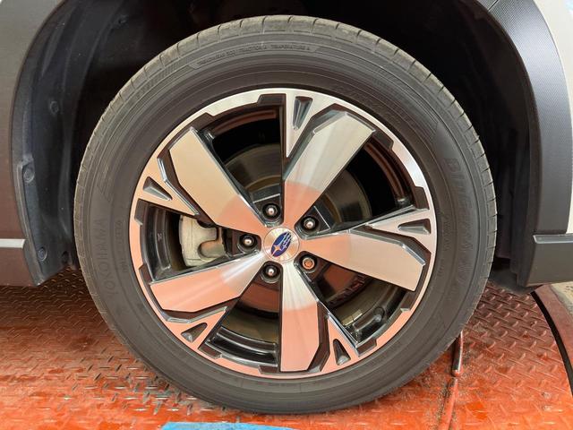 フォレスター アドバンス　４ＷＤ　８型純正ナビ　バックカメラ　アイサイト　レーダークルーズ　禁煙車　パワーバックドア　ハーフレザーシート　シートヒーター　パワーシート　ドラレコ　コーナーセンサー　レーンキープ　スマートキー（29枚目）