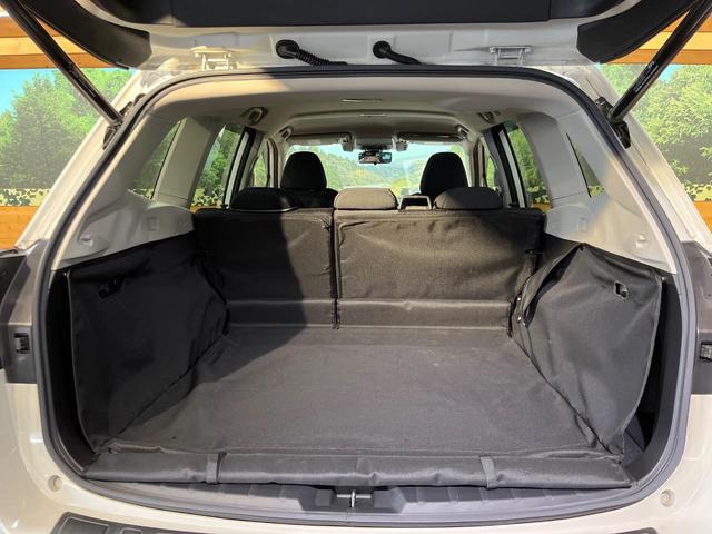 フォレスター アドバンス　４ＷＤ　８型純正ナビ　バックカメラ　アイサイト　レーダークルーズ　禁煙車　パワーバックドア　ハーフレザーシート　シートヒーター　パワーシート　ドラレコ　コーナーセンサー　レーンキープ　スマートキー（57枚目）