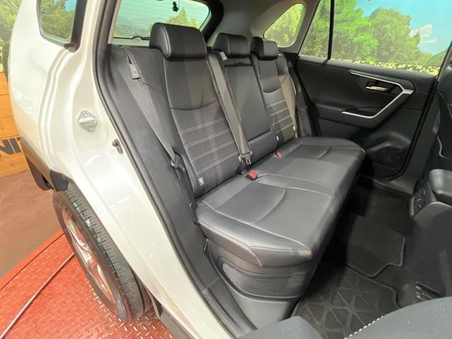 RAV4 ハイブリッドG 4WD 純正ナビ バックカメラ セーフティセンス 100V電源 レーダークルーズ 電動リアゲート 前席シートヒーター パワーシート 前後ドラレコ コーナーセンサー スマートキー LEDヘッド ETC(9枚目)