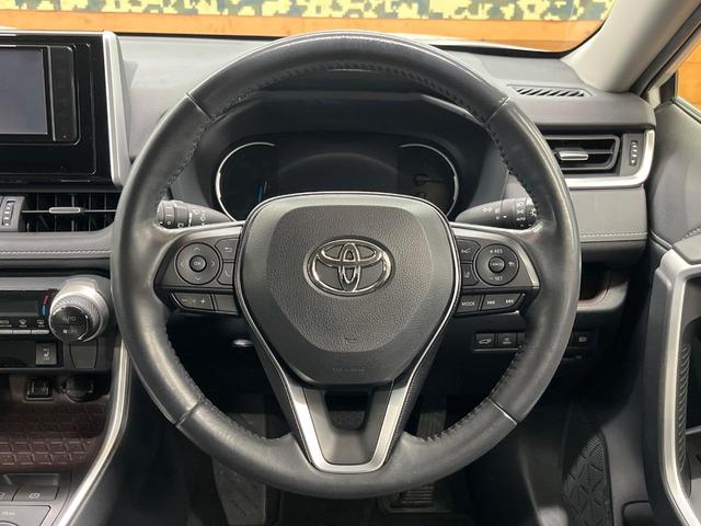 RAV4 ハイブリッドG 4WD 純正ナビ バックカメラ セーフティセンス 100V電源 レーダークルーズ 電動リアゲート 前席シートヒーター パワーシート 前後ドラレコ コーナーセンサー スマートキー LEDヘッド ETC(11枚目)