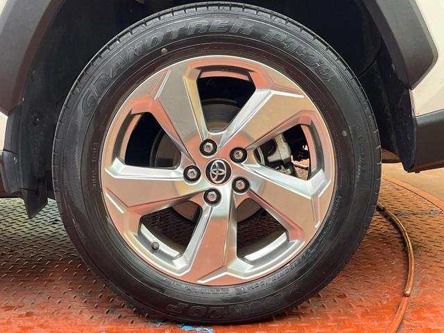 RAV4 ハイブリッドG 4WD 純正ナビ バックカメラ セーフティセンス 100V電源 レーダークルーズ 電動リアゲート 前席シートヒーター パワーシート 前後ドラレコ コーナーセンサー スマートキー LEDヘッド ETC(26枚目)