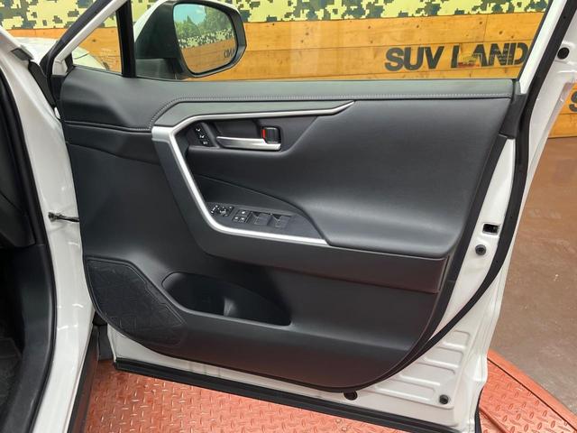 RAV4 ハイブリッドG 4WD 純正ナビ バックカメラ セーフティセンス 100V電源 レーダークルーズ 電動リアゲート 前席シートヒーター パワーシート 前後ドラレコ コーナーセンサー スマートキー LEDヘッド ETC(56枚目)