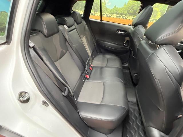 カローラクロス ハイブリッド Z 4WD パノラマルーフ 純正9型ナビ 全周囲カメラ 寒冷地仕様 AC100V電源 トヨタセーフティセンス レーダークルーズ 禁煙車 パワーバックドア ハーフレザーシート 運転席パワーシート ETC(9枚目)