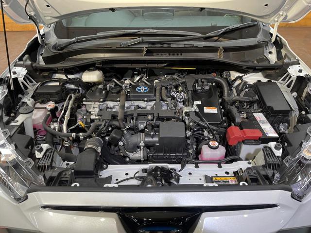 カローラクロス ハイブリッド Z 4WD パノラマルーフ 純正9型ナビ 全周囲カメラ 寒冷地仕様 AC100V電源 トヨタセーフティセンス レーダークルーズ 禁煙車 パワーバックドア ハーフレザーシート 運転席パワーシート ETC(18枚目)