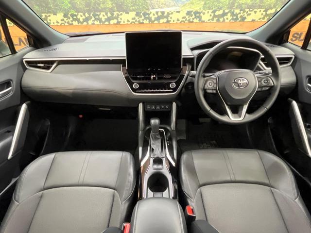 カローラクロス ハイブリッド Z パノラマルーフ 純正10.5型ナビ付ディスプレイオーディオ 全周囲カメラ レーダークルーズ 電動リアゲート ハーフレザーシート パワーシート ドラレコ コーナーセンサー スマートキー LEDヘッド(2枚目)