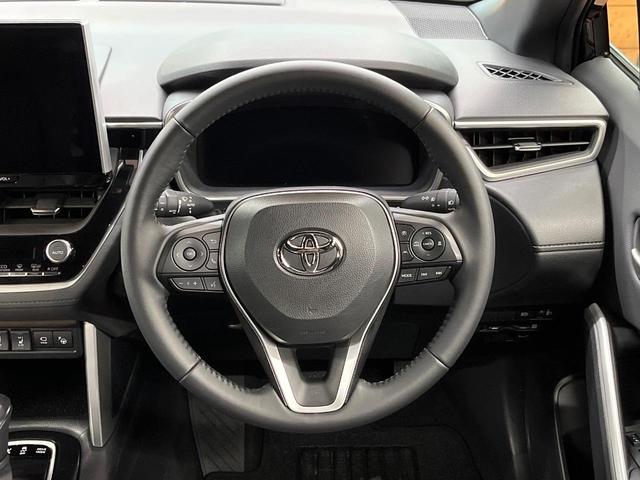 カローラクロス ハイブリッド Z パノラマルーフ 純正10.5型ナビ付ディスプレイオーディオ 全周囲カメラ レーダークルーズ 電動リアゲート ハーフレザーシート パワーシート ドラレコ コーナーセンサー スマートキー LEDヘッド(11枚目)