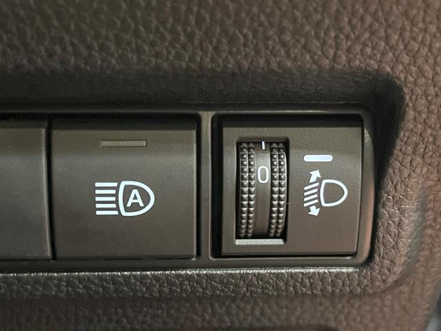 カローラクロス ハイブリッド Z パノラマルーフ 純正10.5型ナビ付ディスプレイオーディオ 全周囲カメラ レーダークルーズ 電動リアゲート ハーフレザーシート パワーシート ドラレコ コーナーセンサー スマートキー LEDヘッド(41枚目)