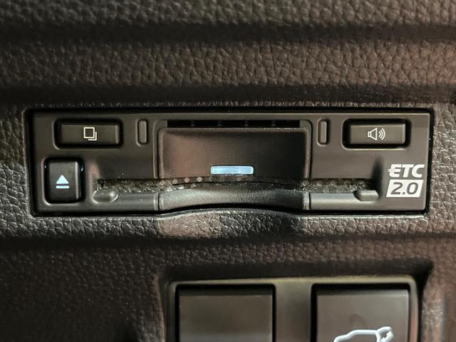 カローラクロス ハイブリッド Z パノラマルーフ 純正10.5型ナビ付ディスプレイオーディオ 全周囲カメラ レーダークルーズ 電動リアゲート ハーフレザーシート パワーシート ドラレコ コーナーセンサー スマートキー LEDヘッド(42枚目)