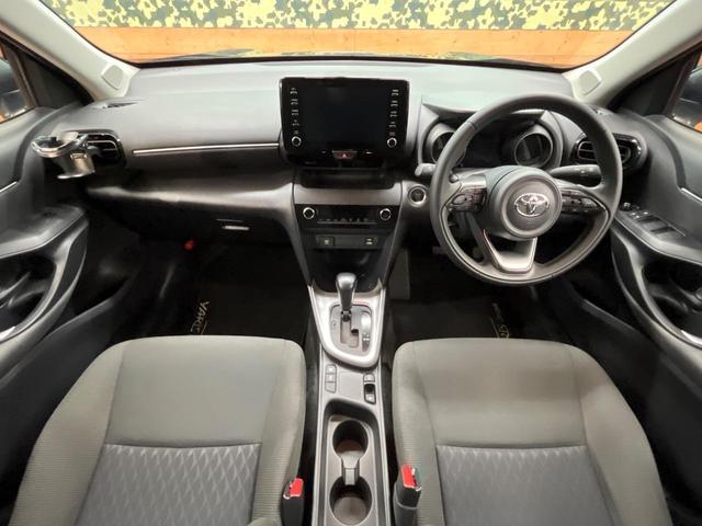 ヤリスクロス G 純正8型ナビ バックカメラ BSM レーダークルーズ セーフティセンス ドラレコ コーナーセンサー スマートキー LEDヘッド ビルトインETC オートハイビーム オートライト オートエアコン(2枚目)
