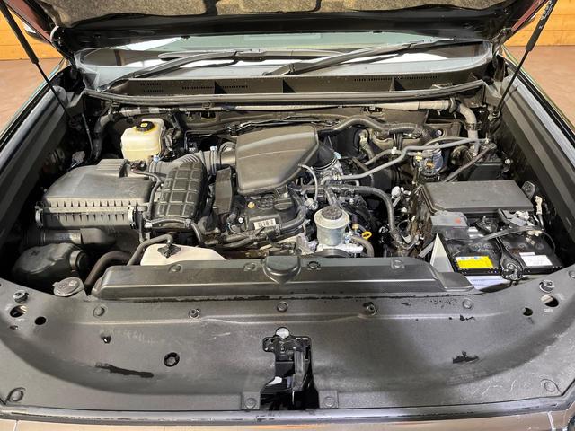 ランドクルーザープラド TX Lパッケージ 4WD 7人乗り サンルーフ 9型BIGX バックカメラ ベージュ革シート ルーフレール 純正19インチアルミ ETC 禁煙車 LEDヘッド オートライト クリアランスソナー レーダークルーズ(18枚目)