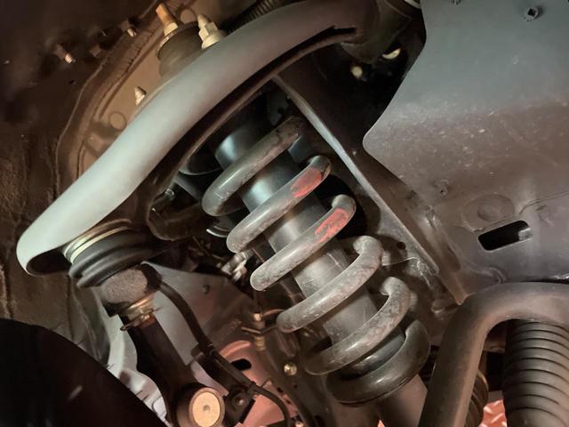 ランドクルーザープラド TX Lパッケージ 4WD 7人乗り サンルーフ 9型BIGX バックカメラ ベージュ革シート ルーフレール 純正19インチアルミ ETC 禁煙車 LEDヘッド オートライト クリアランスソナー レーダークルーズ(20枚目)