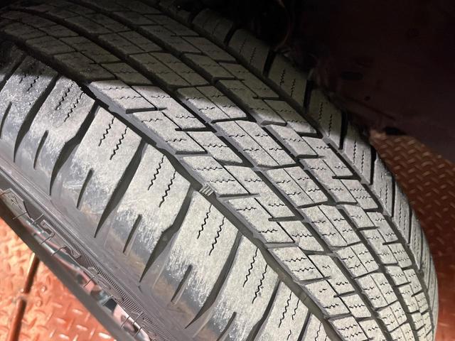 ランドクルーザープラド TX Lパッケージ 4WD 7人乗り サンルーフ 9型BIGX バックカメラ ベージュ革シート ルーフレール 純正19インチアルミ ETC 禁煙車 LEDヘッド オートライト クリアランスソナー レーダークルーズ(25枚目)