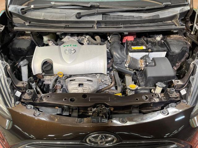 シエンタ G 純正ナビ バックカメラ 両側電動ドア セーフティセンス LEDヘッド オートライト オートハイビーム フロントフォグ スマートキー 革巻きステアリング ステアリングスイッチ(18枚目)