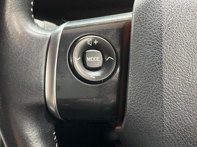 シエンタ G 純正ナビ バックカメラ 両側電動ドア セーフティセンス LEDヘッド オートライト オートハイビーム フロントフォグ スマートキー 革巻きステアリング ステアリングスイッチ(35枚目)