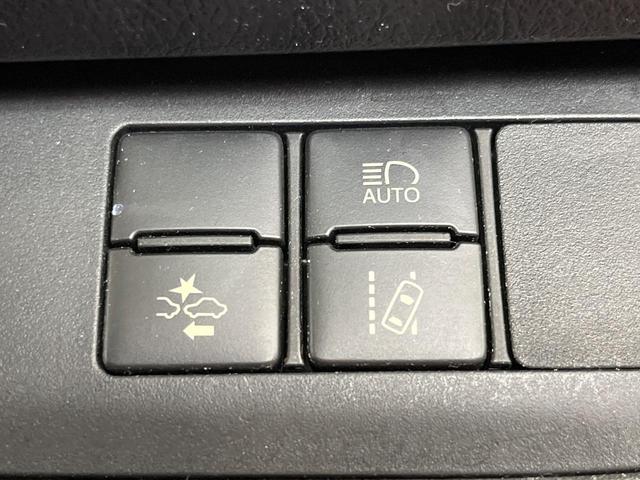 シエンタ G 純正ナビ バックカメラ 両側電動ドア セーフティセンス LEDヘッド オートライト オートハイビーム フロントフォグ スマートキー 革巻きステアリング ステアリングスイッチ(39枚目)