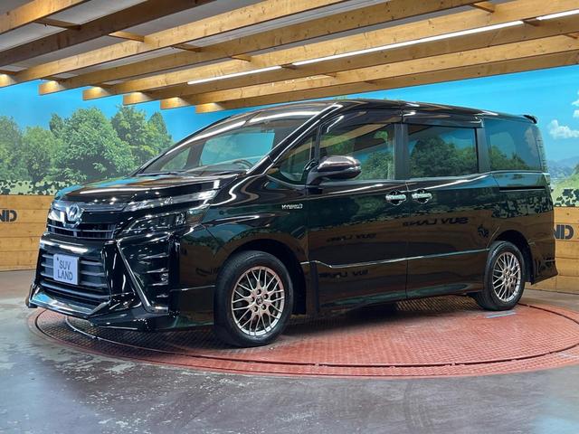 ヴォクシー ハイブリッドＺＳ　煌　ＴＲＤエアロ　両側電動ドア　純正ＳＤナビ　バックカメラ　セーフティセンス　禁煙車　ドラレコ　スマートキー　ＬＥＤヘッド　ＥＴＣ２．０　クルコン　オートハイビーム　車線逸脱警報　オートライト（24枚目）