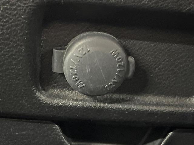 ソリオ ハイブリッドMX 電動スライドドア SDナビ バックカメラ デュアルカメラブレーキサポート 禁煙車 シートヒーター スマートキー ETC クルコン 車線逸脱警報 オートエアコン 純正15インチアルミ(59枚目)