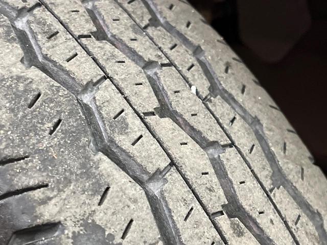 ハイエースバン スーパーGL 50TH アニバーサリーリミテッド エアロ 両側電動ドア SDナビ 後席モニター バックカメラ 禁煙車 ハーフレザーシート スマートキー LEDヘッド ビルトインETC オートハイビーム 車線逸脱警報 オートライト オートエアコン(30枚目)