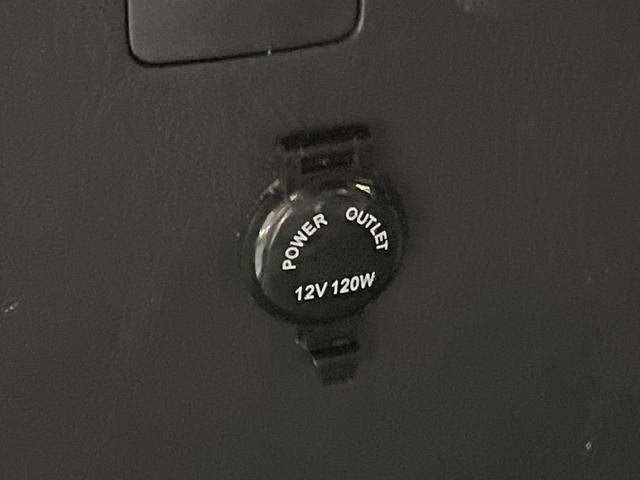 ハイエースバン スーパーGL 50TH アニバーサリーリミテッド エアロ 両側電動ドア SDナビ 後席モニター バックカメラ 禁煙車 ハーフレザーシート スマートキー LEDヘッド ビルトインETC オートハイビーム 車線逸脱警報 オートライト オートエアコン(58枚目)