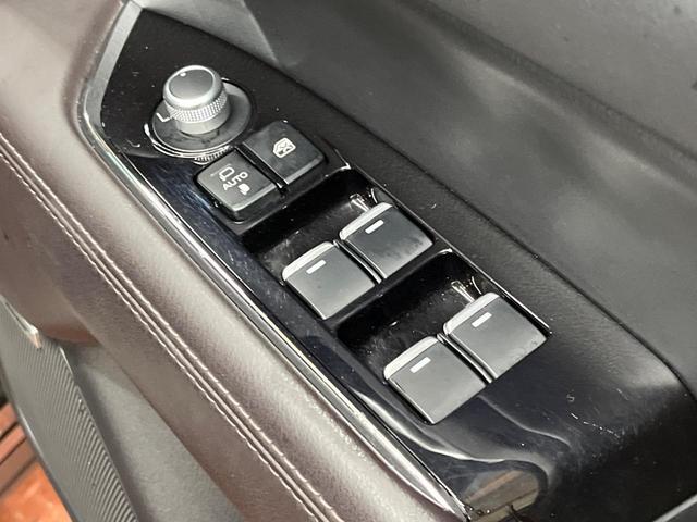 CX-5 XD エクスクルーシブモード 純正ナビ 後席モニター 全周囲カメラ BOSEサウンド スマートシティブレーキサポート レーダークルーズ 禁煙車 電動リアゲート レザーシート 全席シートヒーター 前席シートエアコン ドラレコ(77枚目)