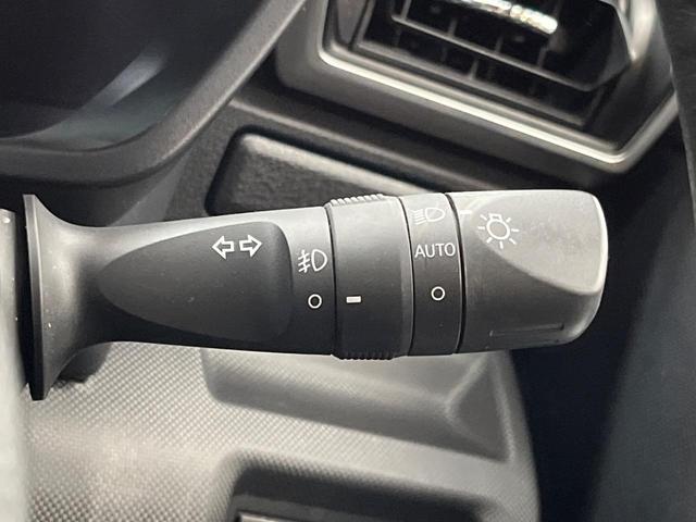 ロッキー プレミアム 4WD モデリスタ 純正9型ナビ パノラマモニター ETC 半革シート シートヒーター アダプティブクルーズ シーケンシャルウィンカー LEDヘッド ブラインドスポットモニター(31枚目)