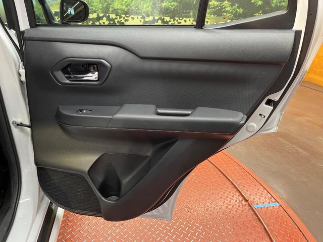 ロッキー プレミアム 4WD モデリスタ 純正9型ナビ パノラマモニター ETC 半革シート シートヒーター アダプティブクルーズ シーケンシャルウィンカー LEDヘッド ブラインドスポットモニター(38枚目)