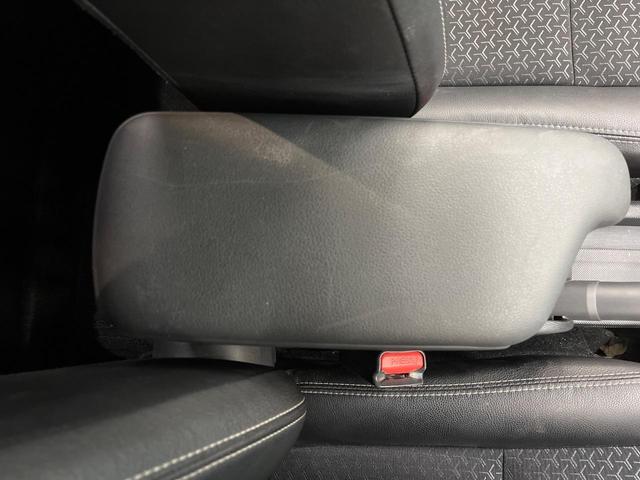 ロッキー プレミアム 4WD モデリスタ 純正9型ナビ パノラマモニター ETC 半革シート シートヒーター アダプティブクルーズ シーケンシャルウィンカー LEDヘッド ブラインドスポットモニター(42枚目)