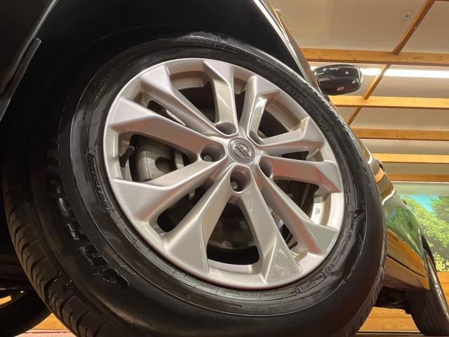 エクストレイル 20X ハイブリッド エマージェンシーブレーキP 4WD 純正9型SDナビ 全周囲カメラ 禁煙車 ドラレコ コーナーセンサー スマートキー LEDヘッド ビルトインETC クルコン オートライト デュアルエアコン 純正17インチAW フルセグ(13枚目)