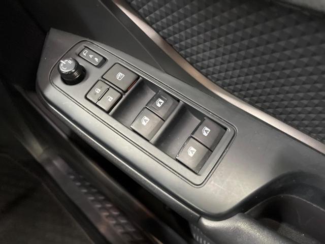 C-HR S LEDパッケージ 純正ナビ バックカメラ セーフティセンス レーダークルーズ 禁煙車 ドラレコ コーナーセンサー レーンキープ スマートキー LEDヘッド ETC オートマチックハイビーム オートライト(42枚目)