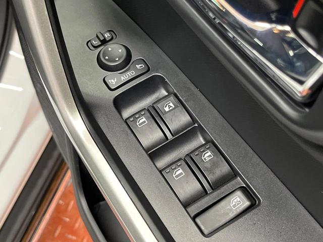 ロッキー プレミアムG HEV フルエアロ 全周囲カメラ スマートアシスト レーダークルーズ 100V電源 禁煙車 ハーフレザーシート ドラレコ レーンアシスト コーナーセンサー スマートキー LEDヘッド ビルトインETC(55枚目)