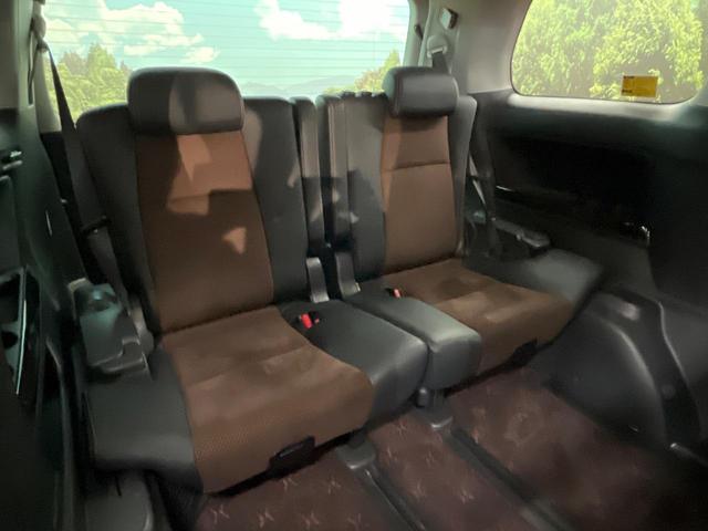 ３列目シートはもちろん状態良好☆大人でもゆったりと座って頂けますので、大人数でのお出かけもラクラクです♪ご家族で、気の知れた仲間で、ドライブに行くのが楽しみですね♪