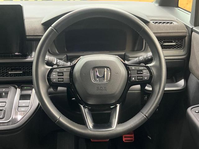 ステップワゴン e:HEVスパーダ プレミアムライン 両側電動ドア 11型純正ナビ 15型後席モニター 全周囲カメラ ホンダセンシング レーダークルーズ 禁煙車 電動リアゲート ハーフレザーシート ドラレコ コーナーセンサー スマートキー LEDヘッド(12枚目)