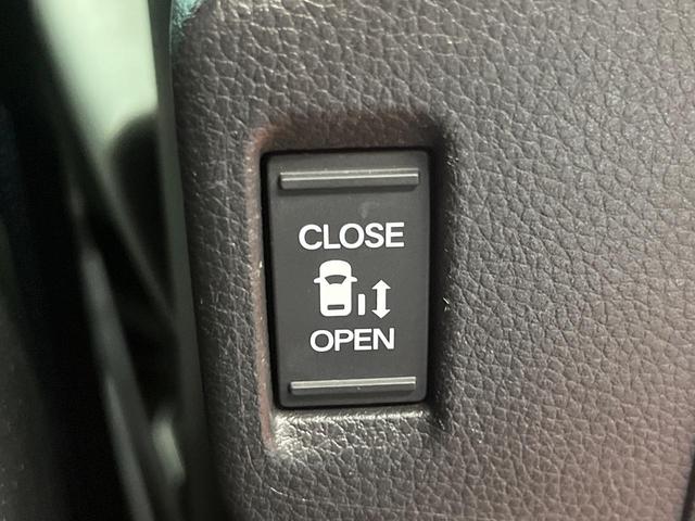 ステップワゴン e:HEVスパーダ プレミアムライン 両側電動ドア 11型純正ナビ 15型後席モニター 全周囲カメラ ホンダセンシング レーダークルーズ 禁煙車 電動リアゲート ハーフレザーシート ドラレコ コーナーセンサー スマートキー LEDヘッド(36枚目)