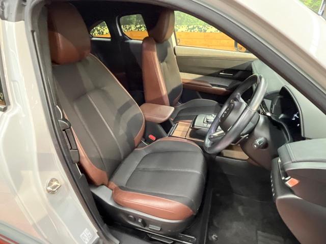 MX-30 ベースグレード ブラウン内装 8.8型マツダコネクト 360°ビューモニター ETC 半革シート シートヒーター ヘッドアップディスプレイ レーダークルーズ シートメモリー付パワーシート(8枚目)