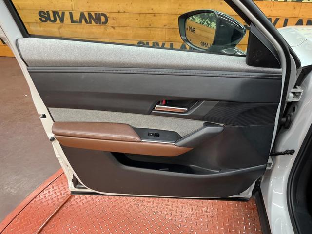 MX-30 ベースグレード ブラウン内装 8.8型マツダコネクト 360°ビューモニター ETC 半革シート シートヒーター ヘッドアップディスプレイ レーダークルーズ シートメモリー付パワーシート(44枚目)