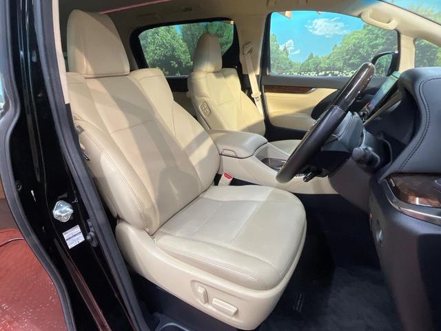 アルファード ２．５Ｇ　両側電動スライド　９型純正ナビ　フリップダウン　バックカメラ　ＡＣ１００Ｖ電源　レーダークルーズ　禁煙車　パワーバックドア　合皮シート　シートヒーター　シートエアコン（8枚目）