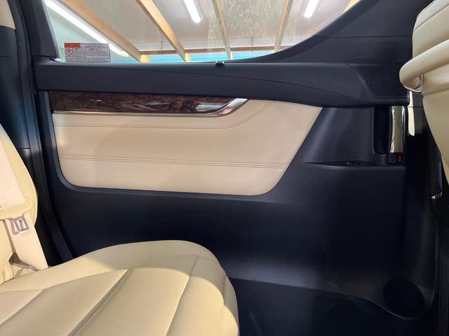 アルファード ２．５Ｇ　両側電動スライド　９型純正ナビ　フリップダウン　バックカメラ　ＡＣ１００Ｖ電源　レーダークルーズ　禁煙車　パワーバックドア　合皮シート　シートヒーター　シートエアコン（60枚目）