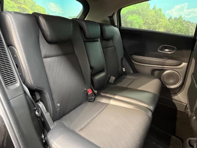 ヴェゼル ハイブリッドＺ・ホンダセンシング　４ＷＤ　純正ナビ　バックカメラ　寒冷地仕様　ホンダセンシング　レーダークルーズ　禁煙車　ハーフレザーシート　シートヒーター　コーナーセンサー　ＬＥＤヘッド　ビルトインＥＴＣ　純正１７インチアルミ（9枚目）