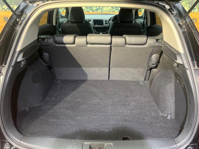 ヴェゼル ハイブリッドＺ・ホンダセンシング　４ＷＤ　純正ナビ　バックカメラ　寒冷地仕様　ホンダセンシング　レーダークルーズ　禁煙車　ハーフレザーシート　シートヒーター　コーナーセンサー　ＬＥＤヘッド　ビルトインＥＴＣ　純正１７インチアルミ（11枚目）