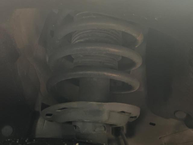 ヴェゼル ハイブリッドＺ・ホンダセンシング　４ＷＤ　純正ナビ　バックカメラ　寒冷地仕様　ホンダセンシング　レーダークルーズ　禁煙車　ハーフレザーシート　シートヒーター　コーナーセンサー　ＬＥＤヘッド　ビルトインＥＴＣ　純正１７インチアルミ（20枚目）