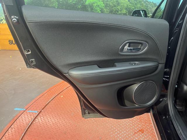 ヴェゼル ハイブリッドＺ・ホンダセンシング　４ＷＤ　純正ナビ　バックカメラ　寒冷地仕様　ホンダセンシング　レーダークルーズ　禁煙車　ハーフレザーシート　シートヒーター　コーナーセンサー　ＬＥＤヘッド　ビルトインＥＴＣ　純正１７インチアルミ（50枚目）