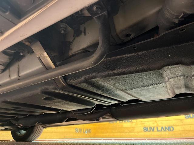 ヴォクシー ＺＳ　煌ＩＩ　４ＷＤ　モデリスタエアロ　両側電動ドア　純正ナビ　バックカメラ　セーフティセンス　ＬＥＤヘッド　ビルトインＥＴＣ　クルコン　純正１６インチアルミ　オートハイビーム　車線逸脱警報　オートライト（23枚目）