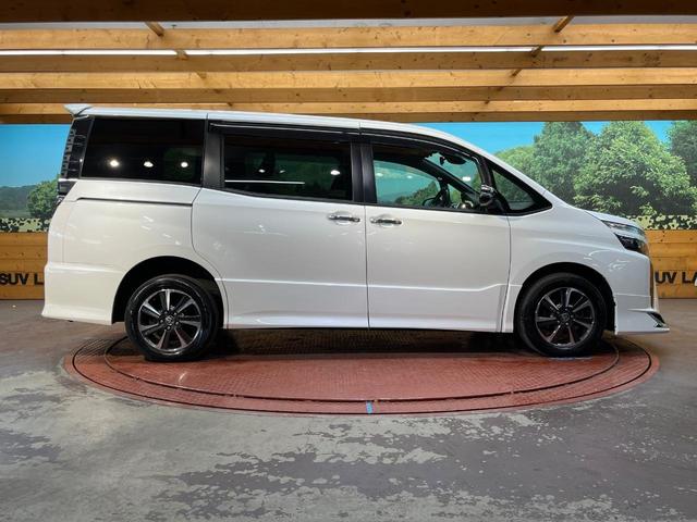 ヴォクシー ＺＳ　煌ＩＩ　４ＷＤ　モデリスタエアロ　両側電動ドア　純正ナビ　バックカメラ　セーフティセンス　ＬＥＤヘッド　ビルトインＥＴＣ　クルコン　純正１６インチアルミ　オートハイビーム　車線逸脱警報　オートライト（28枚目）