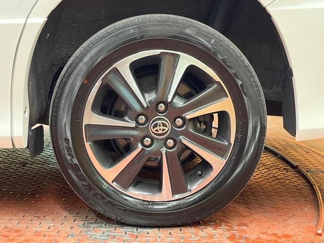 ヴォクシー ＺＳ　煌ＩＩ　４ＷＤ　モデリスタエアロ　両側電動ドア　純正ナビ　バックカメラ　セーフティセンス　ＬＥＤヘッド　ビルトインＥＴＣ　クルコン　純正１６インチアルミ　オートハイビーム　車線逸脱警報　オートライト（29枚目）