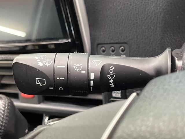 ヴォクシー ＺＳ　煌ＩＩ　４ＷＤ　モデリスタエアロ　両側電動ドア　純正ナビ　バックカメラ　セーフティセンス　ＬＥＤヘッド　ビルトインＥＴＣ　クルコン　純正１６インチアルミ　オートハイビーム　車線逸脱警報　オートライト（41枚目）