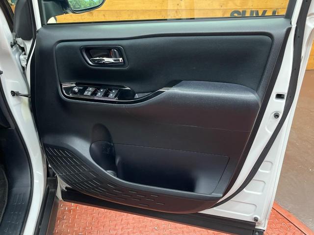 ヴォクシー ＺＳ　煌ＩＩ　４ＷＤ　モデリスタエアロ　両側電動ドア　純正ナビ　バックカメラ　セーフティセンス　ＬＥＤヘッド　ビルトインＥＴＣ　クルコン　純正１６インチアルミ　オートハイビーム　車線逸脱警報　オートライト（51枚目）