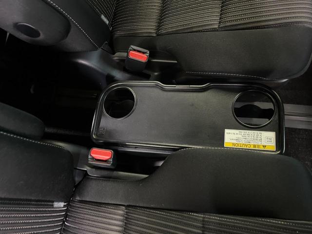 ヴォクシー ＺＳ　煌ＩＩ　４ＷＤ　モデリスタエアロ　両側電動ドア　純正ナビ　バックカメラ　セーフティセンス　ＬＥＤヘッド　ビルトインＥＴＣ　クルコン　純正１６インチアルミ　オートハイビーム　車線逸脱警報　オートライト（57枚目）