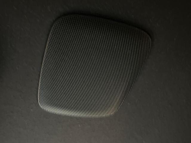 ヴォクシー ＺＳ　煌ＩＩ　４ＷＤ　モデリスタエアロ　両側電動ドア　純正ナビ　バックカメラ　セーフティセンス　ＬＥＤヘッド　ビルトインＥＴＣ　クルコン　純正１６インチアルミ　オートハイビーム　車線逸脱警報　オートライト（60枚目）