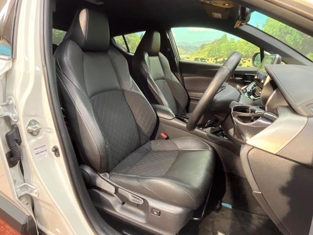 運転席シート廻りは使用感も少なく、良好な状態となっています。丁寧に使われていたことがよくわかりますね。