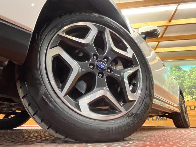 ＸＶ アドバンス　４ＷＤ　純正８型ナビ　サイド＆バックカメラ　アイサイト　レーダークルーズ　禁煙車　電動リアゲート　ハーフレザーシート　ドラレコ　コーナーセンサー　スマートキー　ＬＥＤヘッド　オートエアコン（13枚目）
